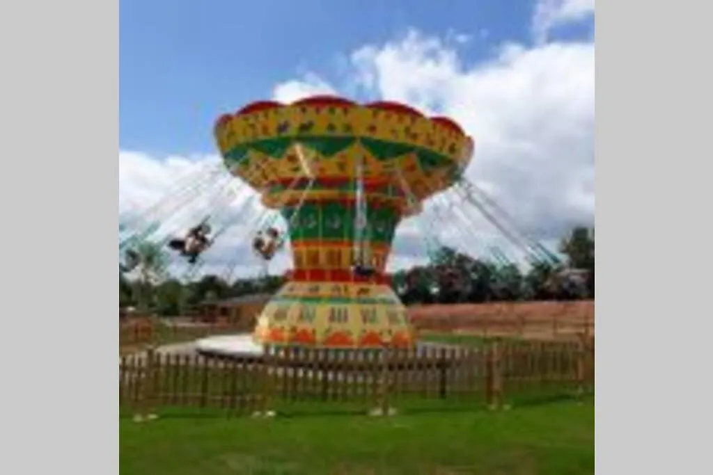 Appart T2 Village vacance 3 étoiles St Geniez d'Olt 2 piscines chauffées Pierrefiche  France