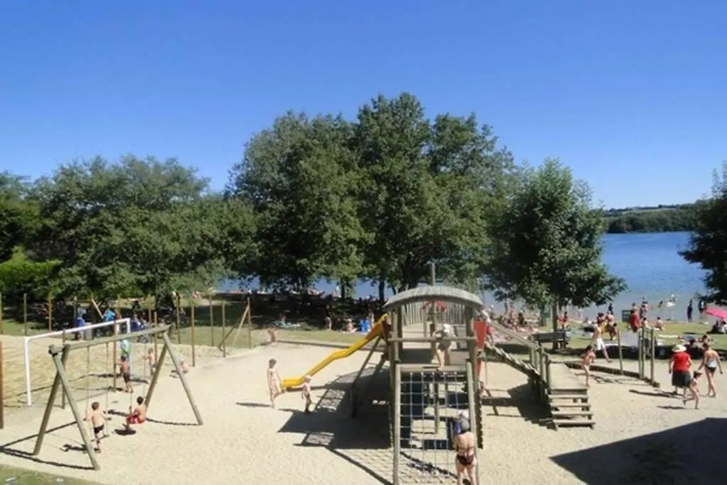 Appart T2 Village vacance 3 étoiles St Geniez d'Olt 2 piscines chauffées Pierrefiche  0*, Pierrefiche (Aveyron) France